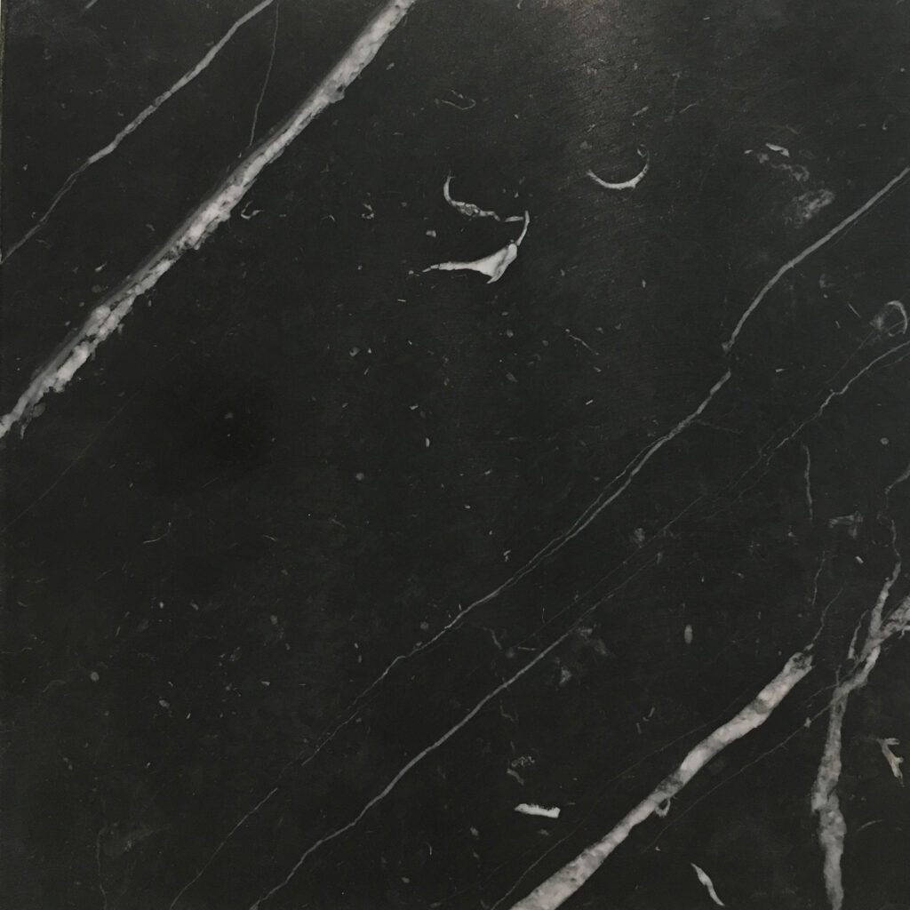 Natursten Negro-Marquina
